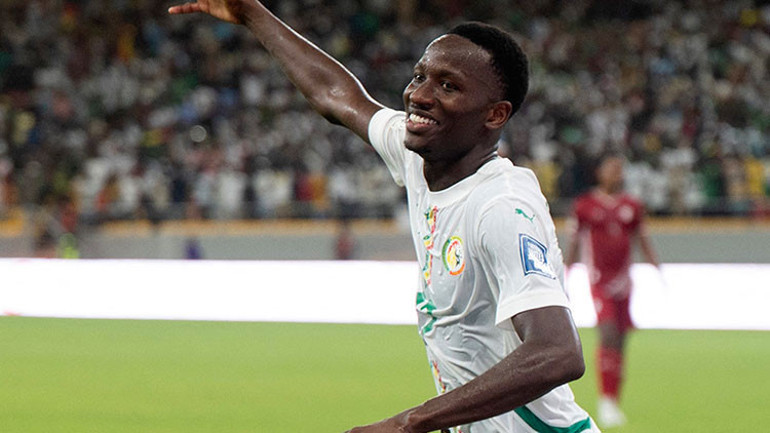 Fenerbahçe istiyordu, Galatasaray devreye girdi 23lük yıldız için transfer savaşı