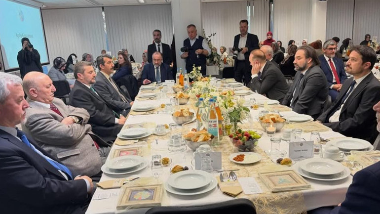 Milli Görüşten iftar