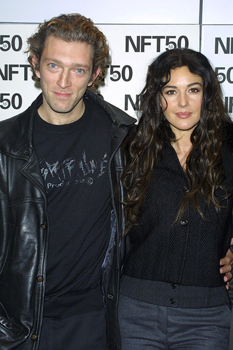  Ünlü çiftin kızı da anne ve babasının yolunda