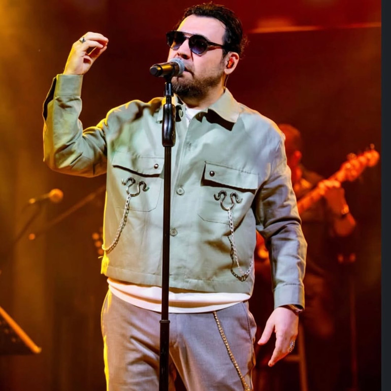 Mimozalar eşliğinde…