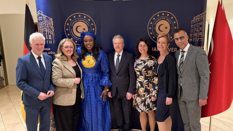 Hannover’de birlik ve dayanışma iftarı