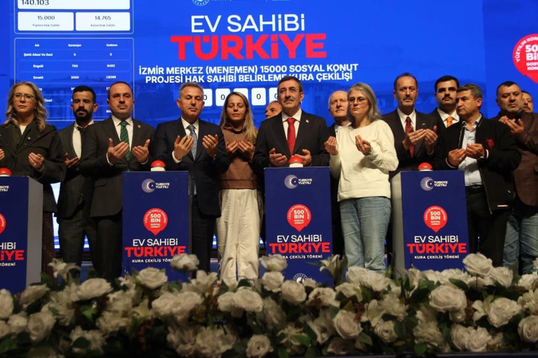 İzmirde 21 bin konutun kurası çekildi