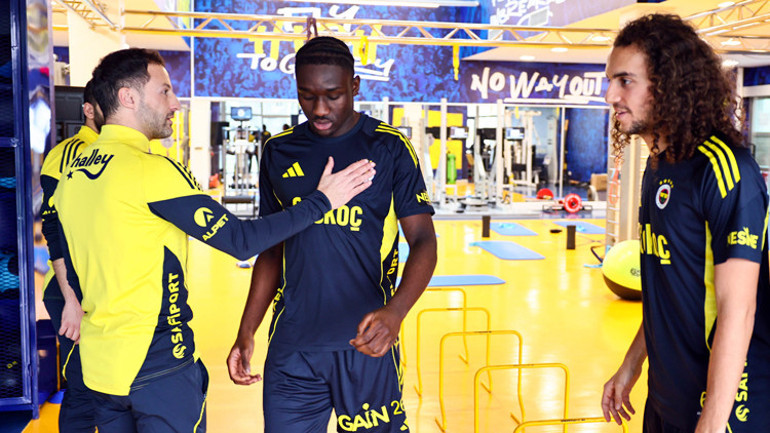 Fenerbahçede Samsunspor mesaisi başladı Tedesco yeniden Samandırada