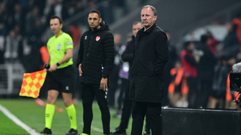 Beşiktaş - Galatasaray derbisi öncesi Sergen Yalçından motivasyon konuşması Rakibin önemi yok