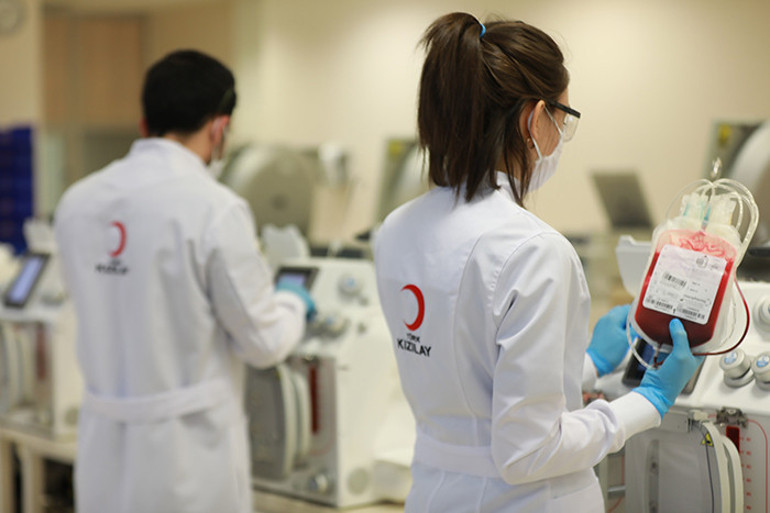 Türk Kızılaydan iftar sonrası kan bağış daveti