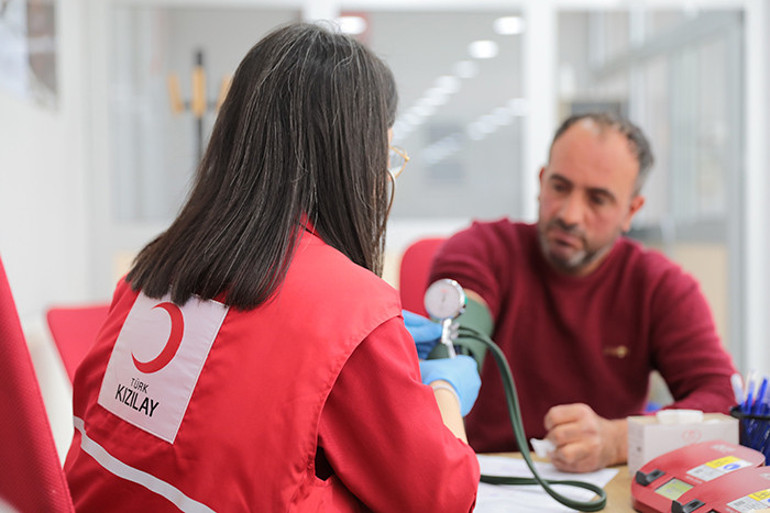 Türk Kızılaydan iftar sonrası kan bağış daveti