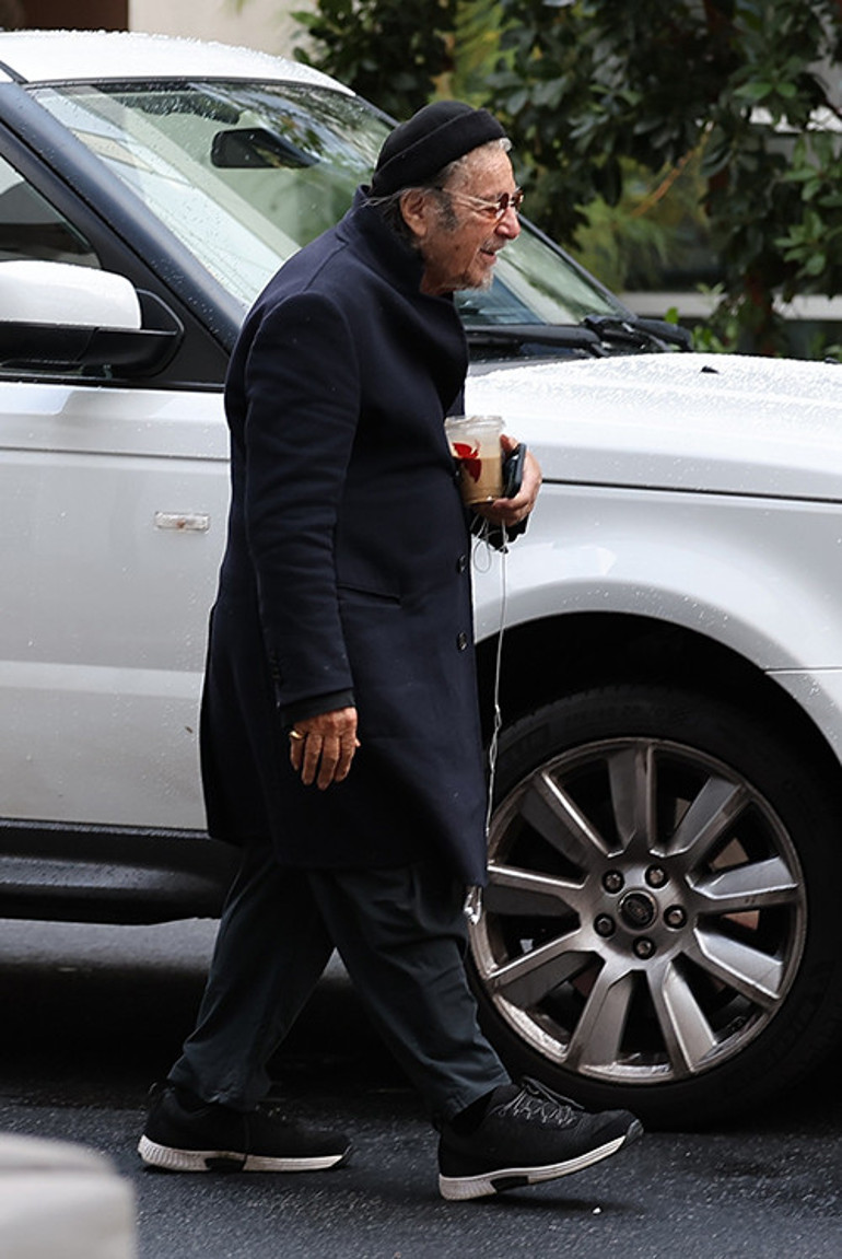 Torunu yaşında aşkından bebeği bile olmuştu... Efsane oyuncunun gönlü genç ama bedeni ihtiyarladı