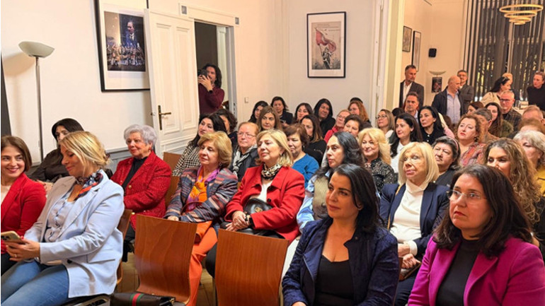 Berlin’de 8 Mart Paneli