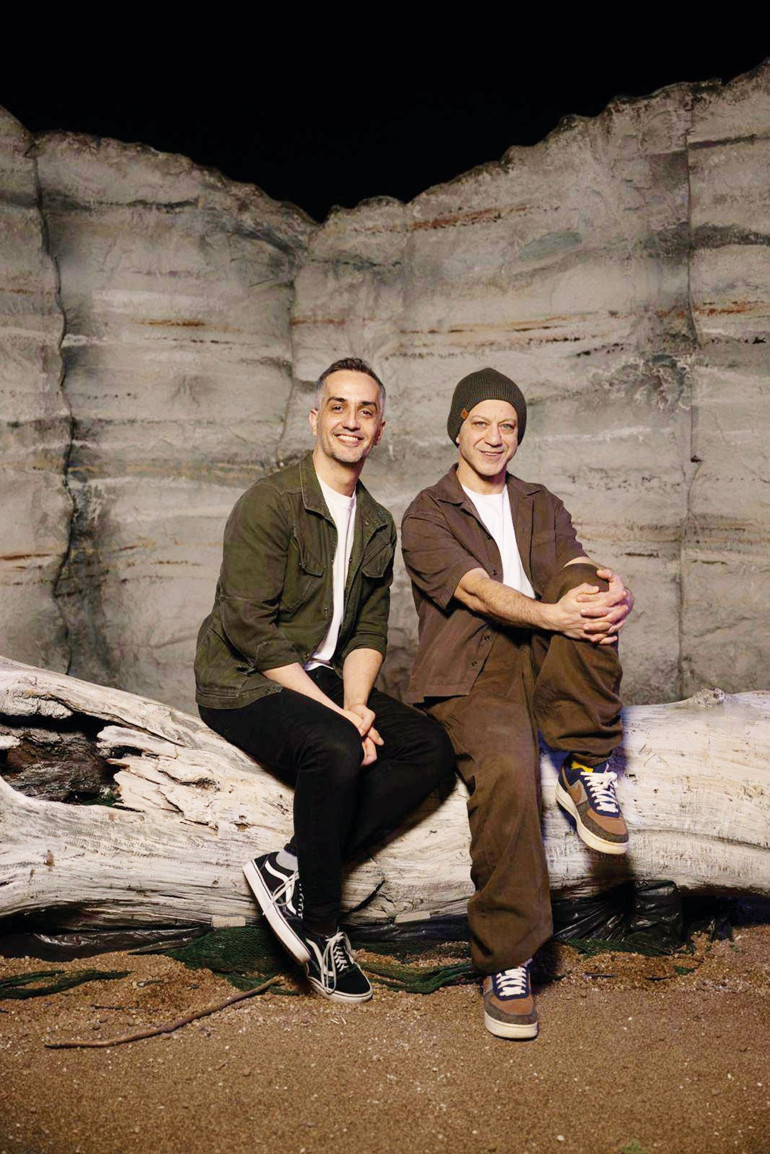 Tuğrul Tülek: ‘Tiyatroyla duygularımdan korkmamayı öğrendim’ / Rıza Kocaoğlu: ‘Bu rolle içimdeki masumiyeti paylaşabilme alanım oldu’