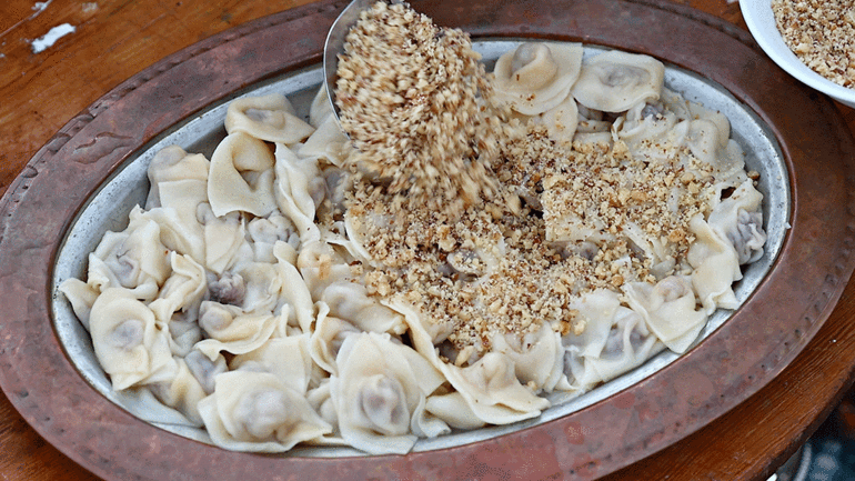 Sinop mantısı nasıl yapılır Tam ölçülü Sinop mantısı tarifi