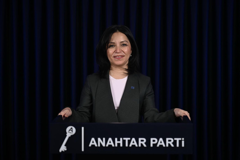 Anahtar Parti Kadın Kolları’ndan yeni proje ‘Kadının Kürsüsü’... 100 bin kadınla güçlü bir Türkiye inşa edeceğiz