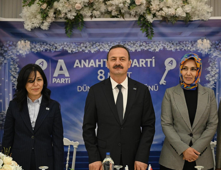 Anahtar Parti Kadın Kolları’ndan yeni proje ‘Kadının Kürsüsü’... 100 bin kadınla güçlü bir Türkiye inşa edeceğiz
