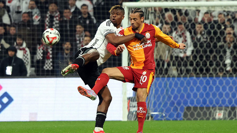  Osimhen kırmızı kart görmeliydi