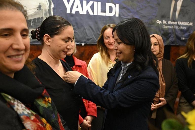 Anahtar Parti Kadın Kolları’ndan yeni proje ‘Kadının Kürsüsü’... 100 bin kadınla güçlü bir Türkiye inşa edeceğiz