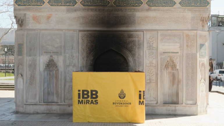 İstanbuldaki yüzlerce yıllık nadide eseri yaktılar