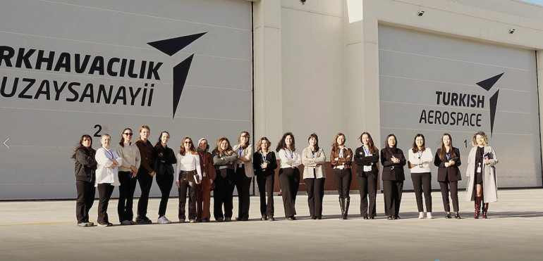 Türk kadınının KAAN imzası