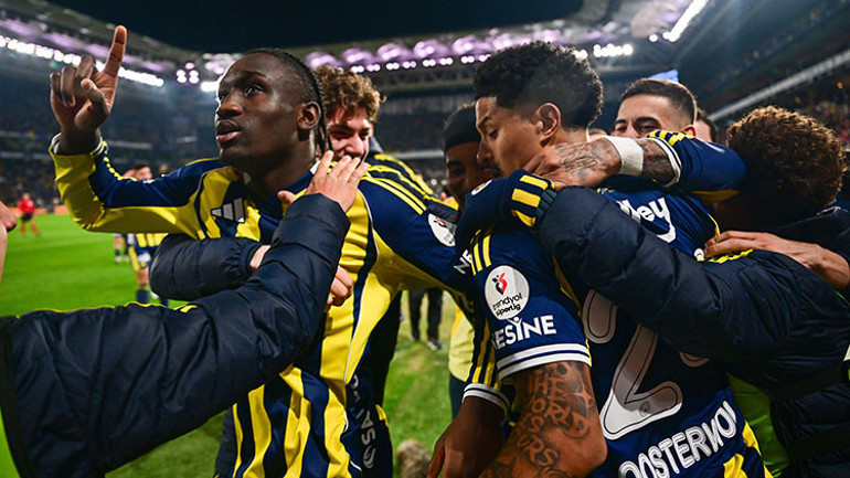 Nefes kesen Fenerbahçe-Samsunspor maçını yazdılar: Değil mağlubiyeti, beraberliği kabul etmedi