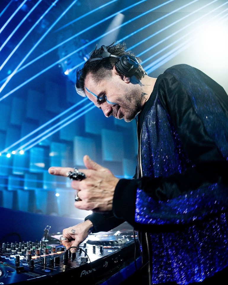 Karların değil partinin ortasındayım