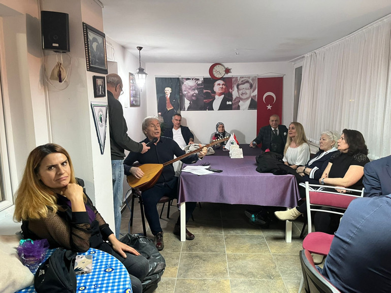 Yöresel tatlarla türküler buluştu