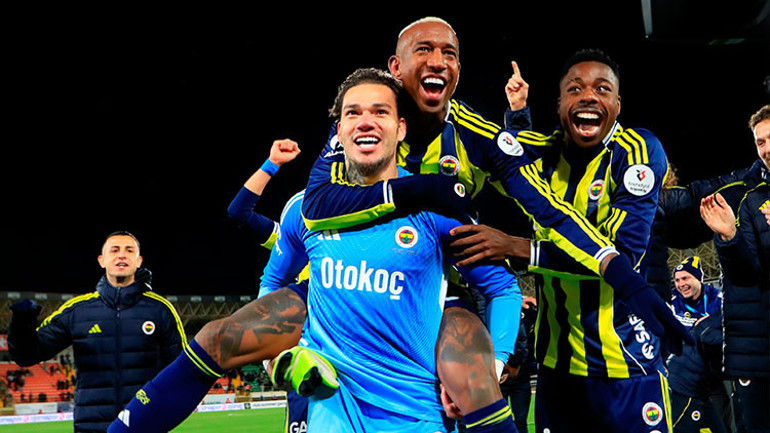 Fenerbahçenin kaderi son dakikalarda yazılıyor Tam 9 maçta her şey değişti