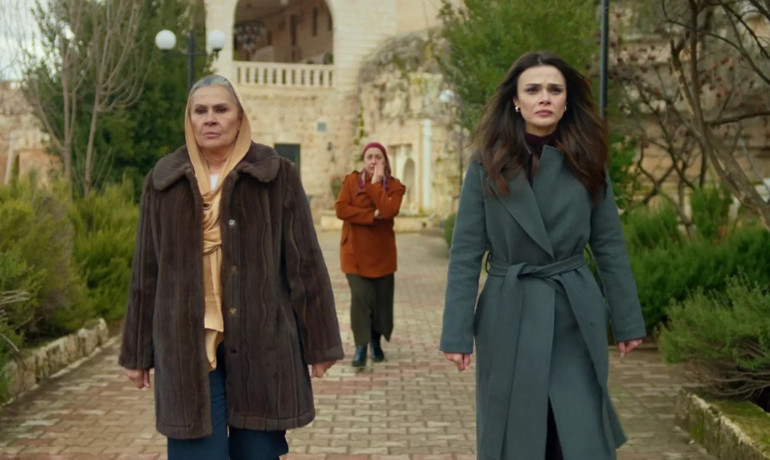 Uzak Şehirin 53. bölümünde neler oldu Alya oğluna kavuştu