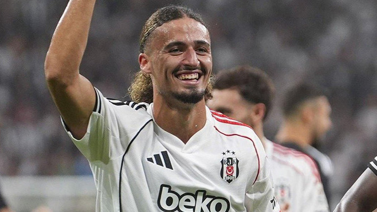 Beşiktaşta ayrılık kapıda Menajeri İstanbula geldi