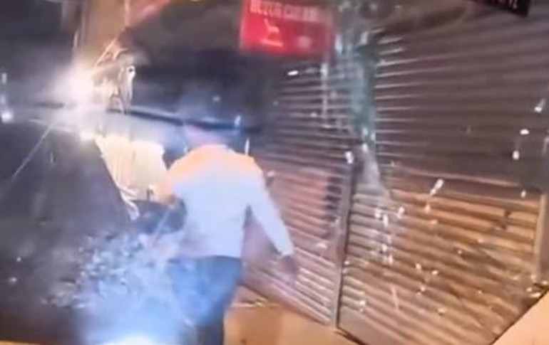 İstanbulda cam kıran magandaya 190 bin lira ceza