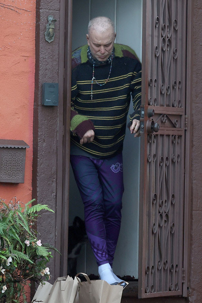 En tepeden en dibe düştü… Sinemanın parlak yıldızı sönüp gitti… Kirasını ödeyemediği evinden atıldı