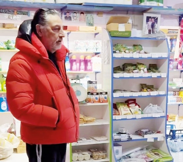 Şarkıcı Çelik’ten Kadir İnanır olur mu