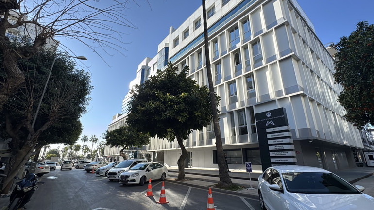 Mersin Büyükşehir Belediyesinde ihaleye fesat ve rüşvet operasyonu Binada arama yapılıyor