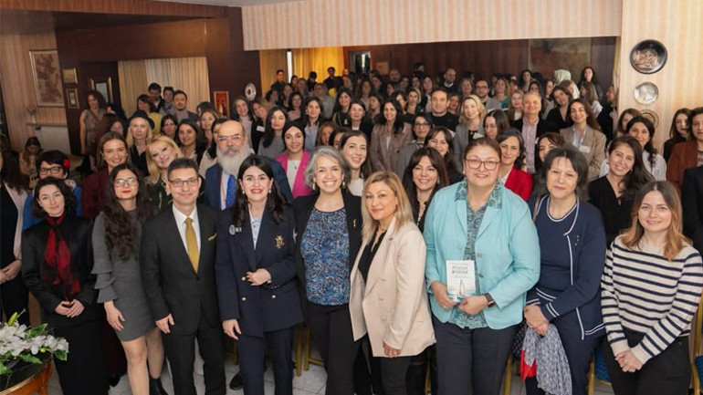 Münih’te Dünya Kadınlar Günü kutlandı
