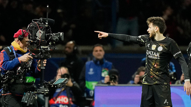 PSG 5-2 Chelsea maç özeti (Şampiyonlar Ligi son 16 turu)