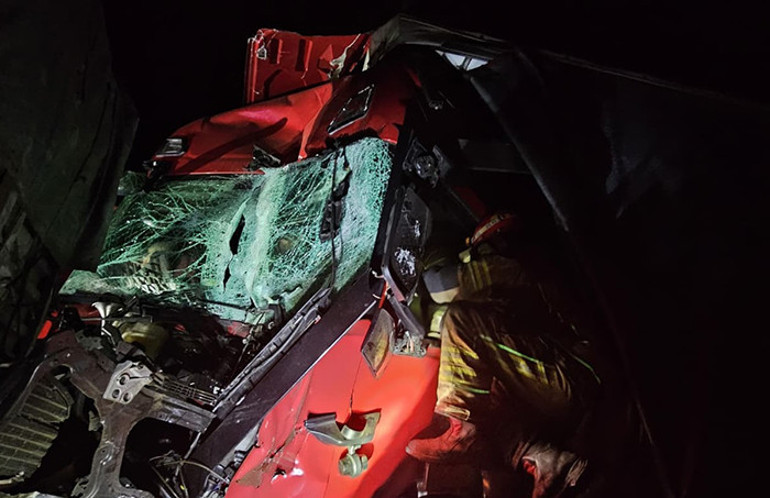 Bursada 2 TIR çarpıştı: 1 ölü