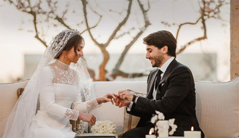  Üç yıl rüzgar gibi geçti... Şimdi gururla torun seviyor