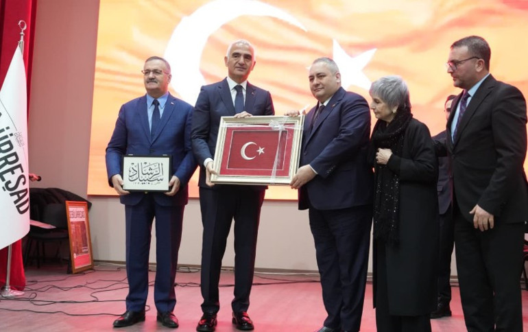  İstiklal Marşı, milletimizin ebedi karakterinin en güçlü ifadesidir