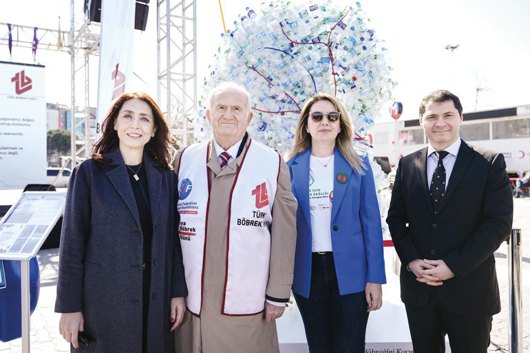 TBV’den dev böbrek maketli kampanya... Türkiye’de 72 bin diyaliz hastası var