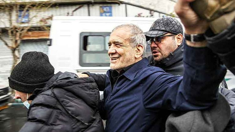 Miting alanı yakınlarını bombaladılar... İsrail gözdağına Tahran’dan rest
