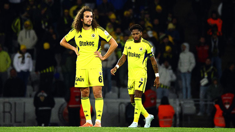 Fenerbahçenin Karagümrük mağlubiyeti sonrası yazdılar: Neden çöpe atıyor Tedescoya üç soru