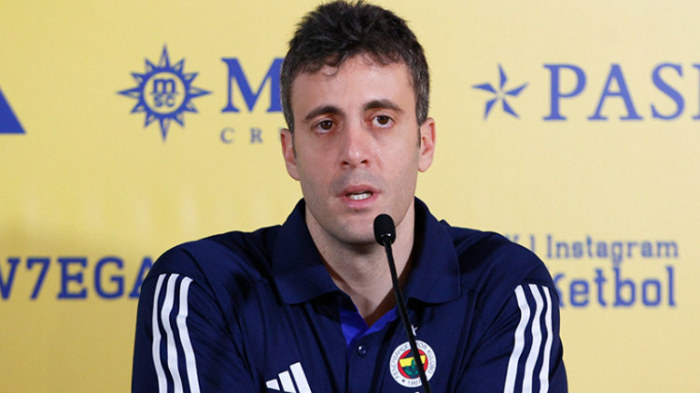 Fenerbahçede Derya Yannierden Jasikevicius açıklaması: Sadettin Saran bunu garanti etti