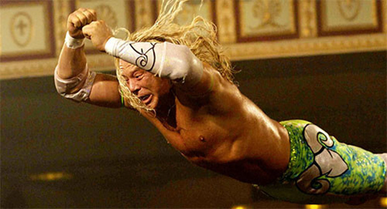 Onurunu ayaklar altına almak yerine evsiz kalmayı tercih etti: Kendisini sokağa atan ev sahibine ateş püskürdü