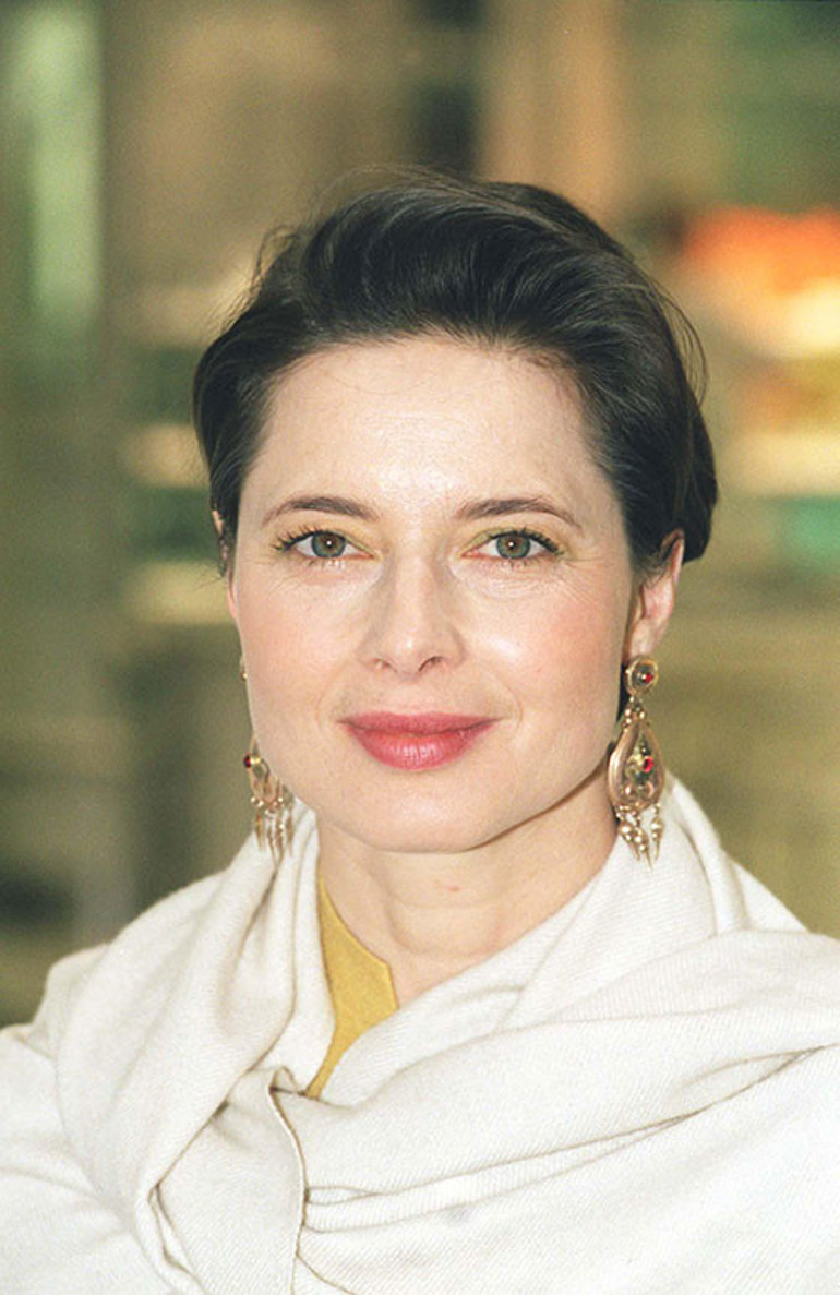 Yaş alıp oyunculuk teklifleri azalınca mektepli çiftçi oldu... Şimdi tavukların nasıl daha çok yumurtlayacağını hesaplıyor