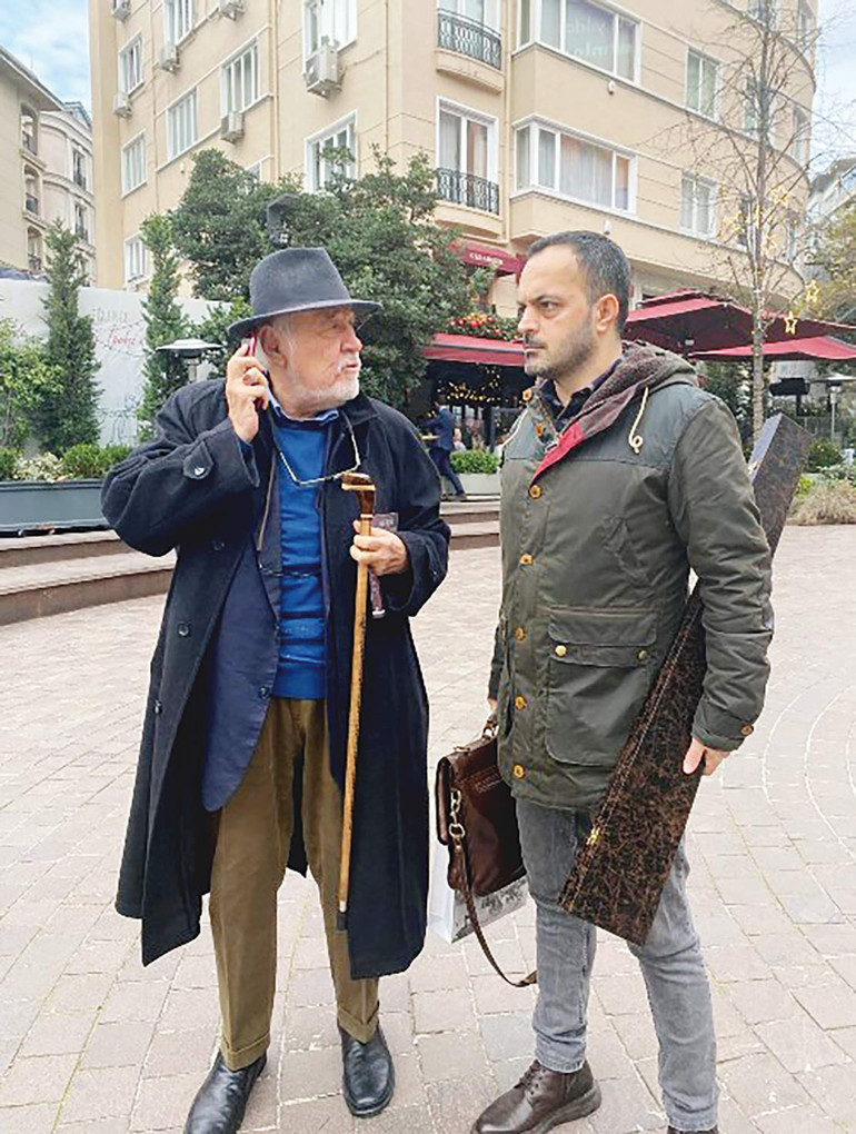 Tarihin kalbinde yatacak