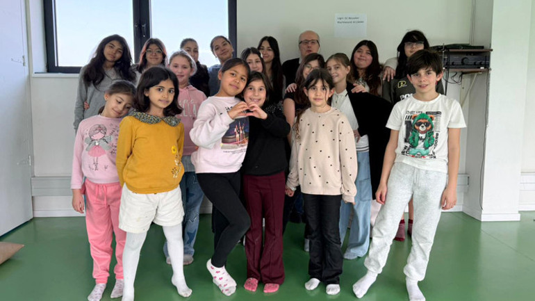 Dünya Tiyatro Günü, Brüksel’de Binfikir Tiyatrosu tarafından erken kutlanacak