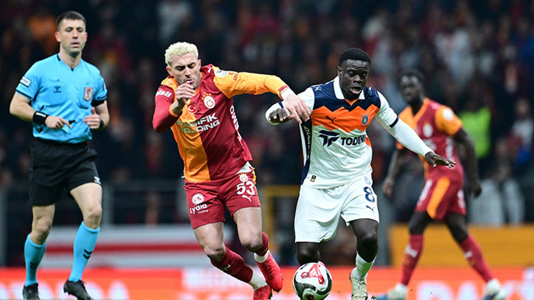 Nihat Kahveciden Galatasaraya övgüler: Gümbür gümbür gidiyor