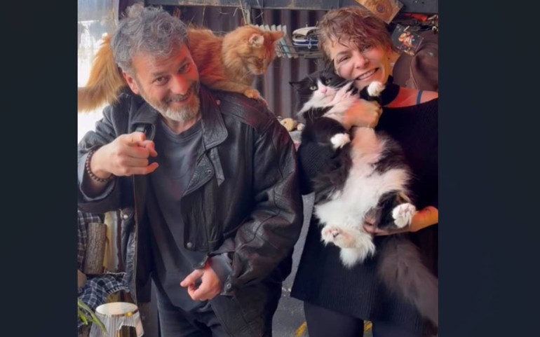 Beyoğlundaki yangında ünlü oyuncunun kabus dolu anları Sosyal medyadan paylaştı: Bugün çok zor bir şey yaşadık