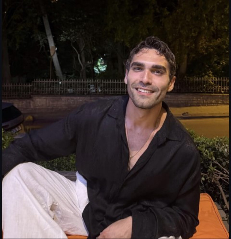 Oyuncu Sunay Kurtuluş 1 saat önce daireye girmiş