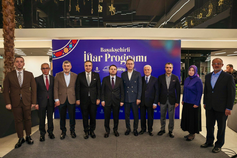Bakan Gürlek, Başakşehirde iftar programına katıldı