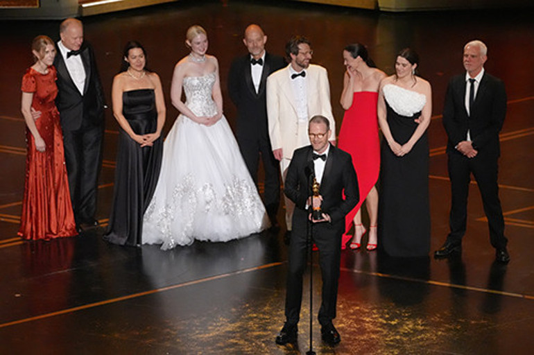 Zaferini gizemli kocasıyla kutladı: İşte 98nci Oscar Ödüllerinde kazananlar