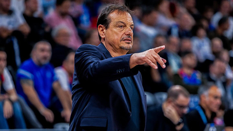 Ergin Ataman galibiyete rağmen sert konuştu: Oyuncular bunu hak etmeli