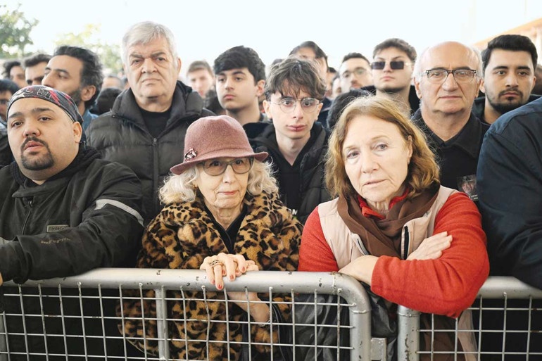 Prof. Dr. İlber Ortaylı’yı gözyaşlarıyla uğurladık… Tarihteki yerini aldı